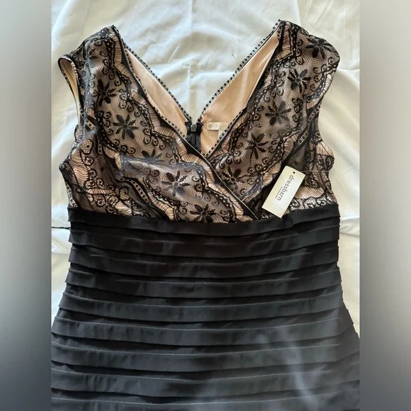 Lana Black and Nude Dress Barn - Picture 6 of 9
